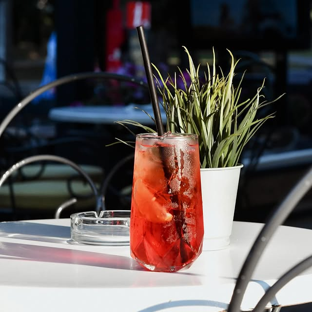 Ledeni čaj sa jagodom